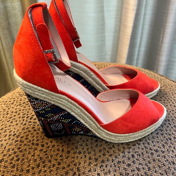 Charles David Shoes - Charles David Wedge high heel